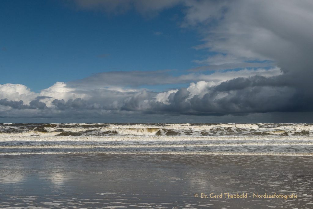 Nordseefoto von der Brandung am Nordstrand von Baltrum